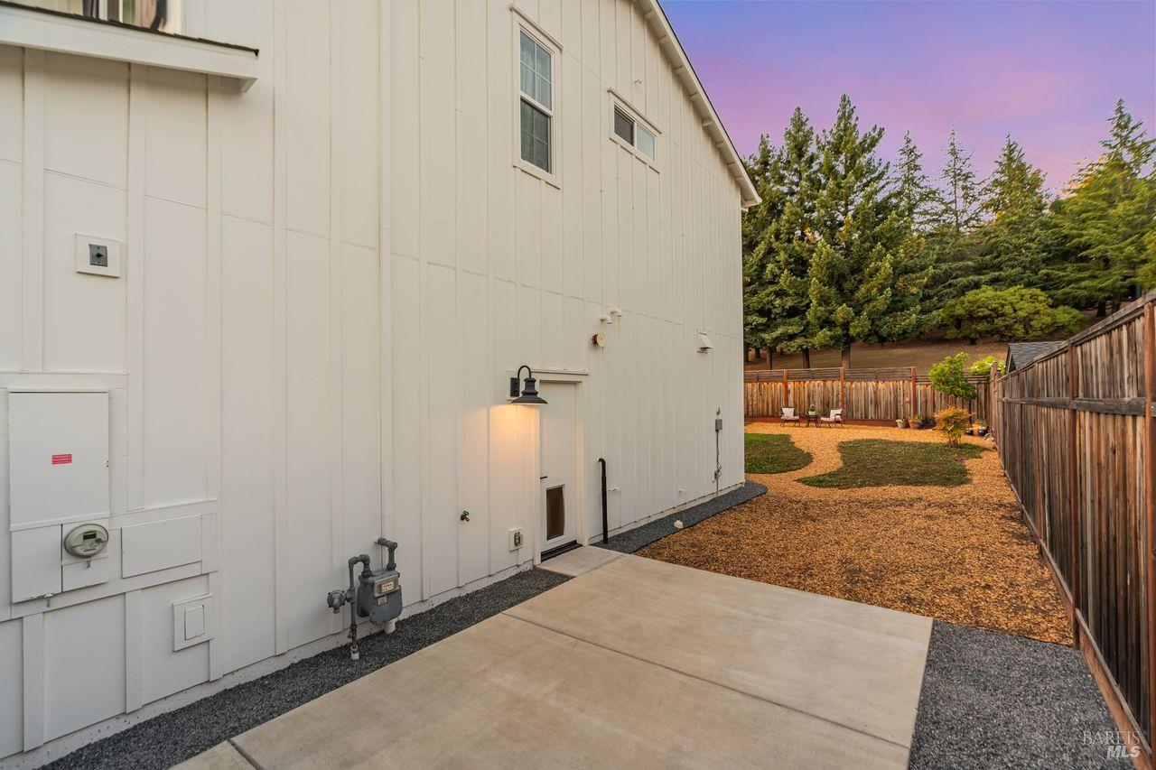 Detail Gallery Image 36 of 40 For 3566 Aaron Dr, Santa Rosa,  CA 95404 - 4 Beds | 3 Baths