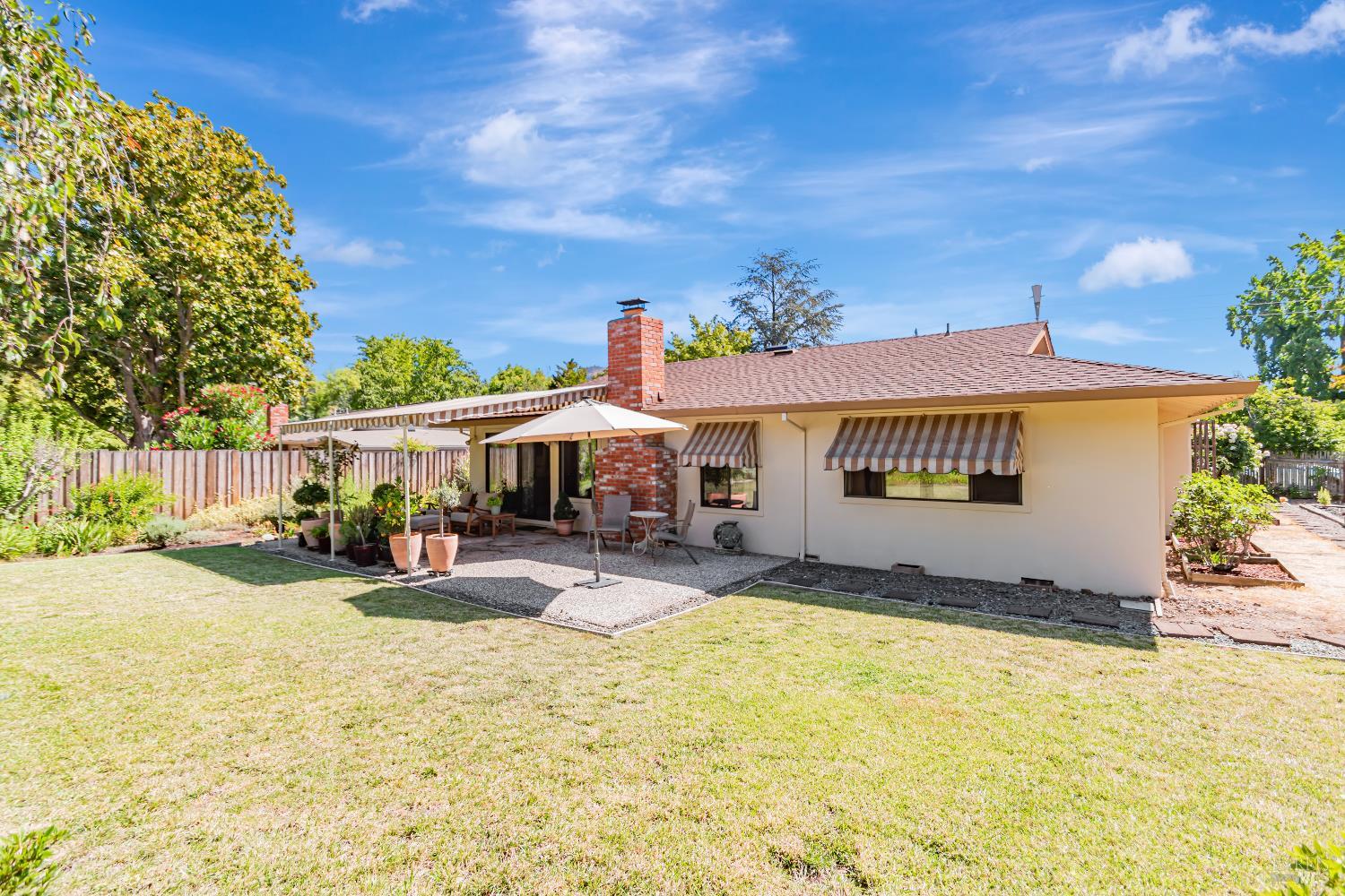 Detail Gallery Image 34 of 42 For 6840 Oakmont Dr, Santa Rosa,  CA 95409 - 4 Beds | 2 Baths