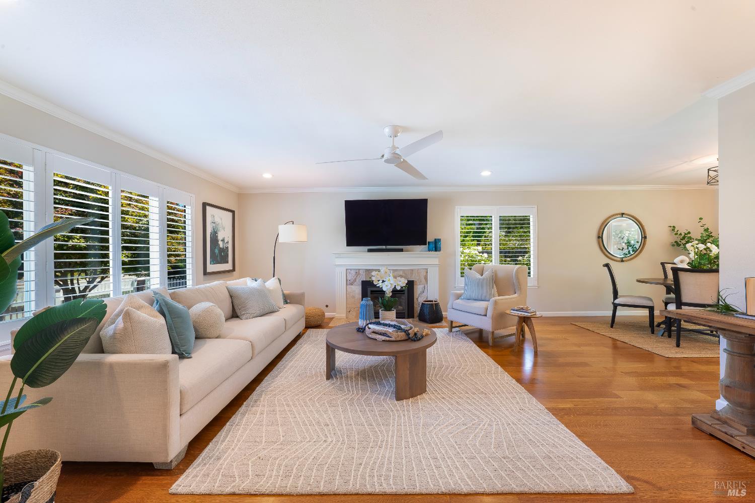 Detail Gallery Image 2 of 33 For 8819 Hood Mountain Cir, Santa Rosa,  CA 95409 - 2 Beds | 2 Baths