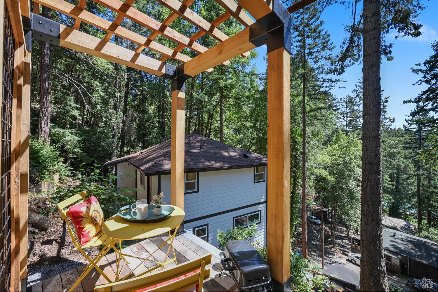 Detail Gallery Image 31 of 67 For 14150 Fern Rd, Guerneville,  CA 95446 - 3 Beds | 2/1 Baths