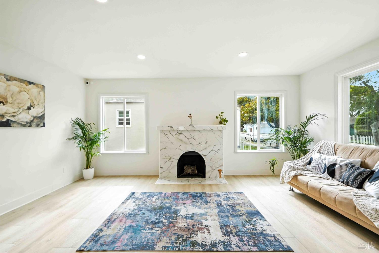 Detail Gallery Image 4 of 28 For 3711 Garvin Ave, Richmond,  CA 94805 - 2 Beds | 1 Baths