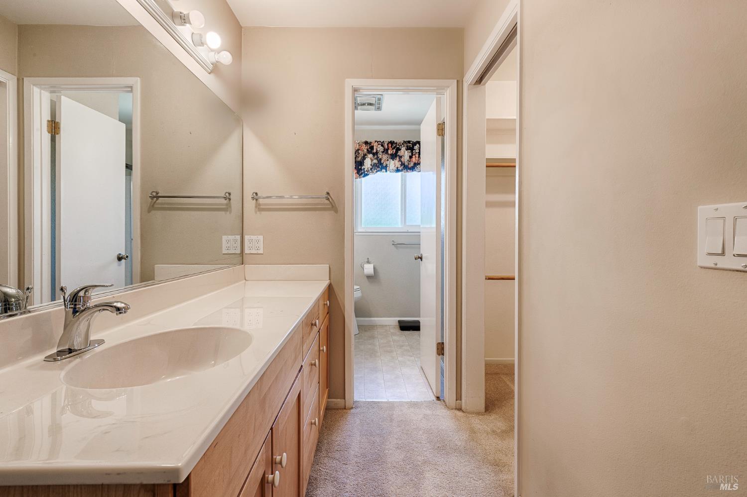 Detail Gallery Image 33 of 52 For 160 Oak Shadow Dr, Santa Rosa,  CA 95409 - 3 Beds | 2 Baths