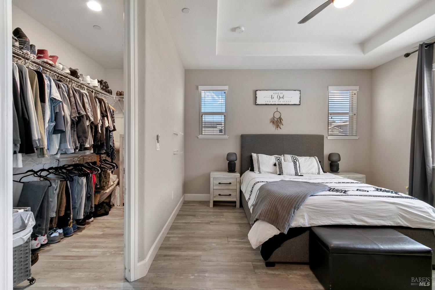 Detail Gallery Image 16 of 38 For 1001 Swift Ct, Vacaville,  CA 95688 - 4 Beds | 2 Baths