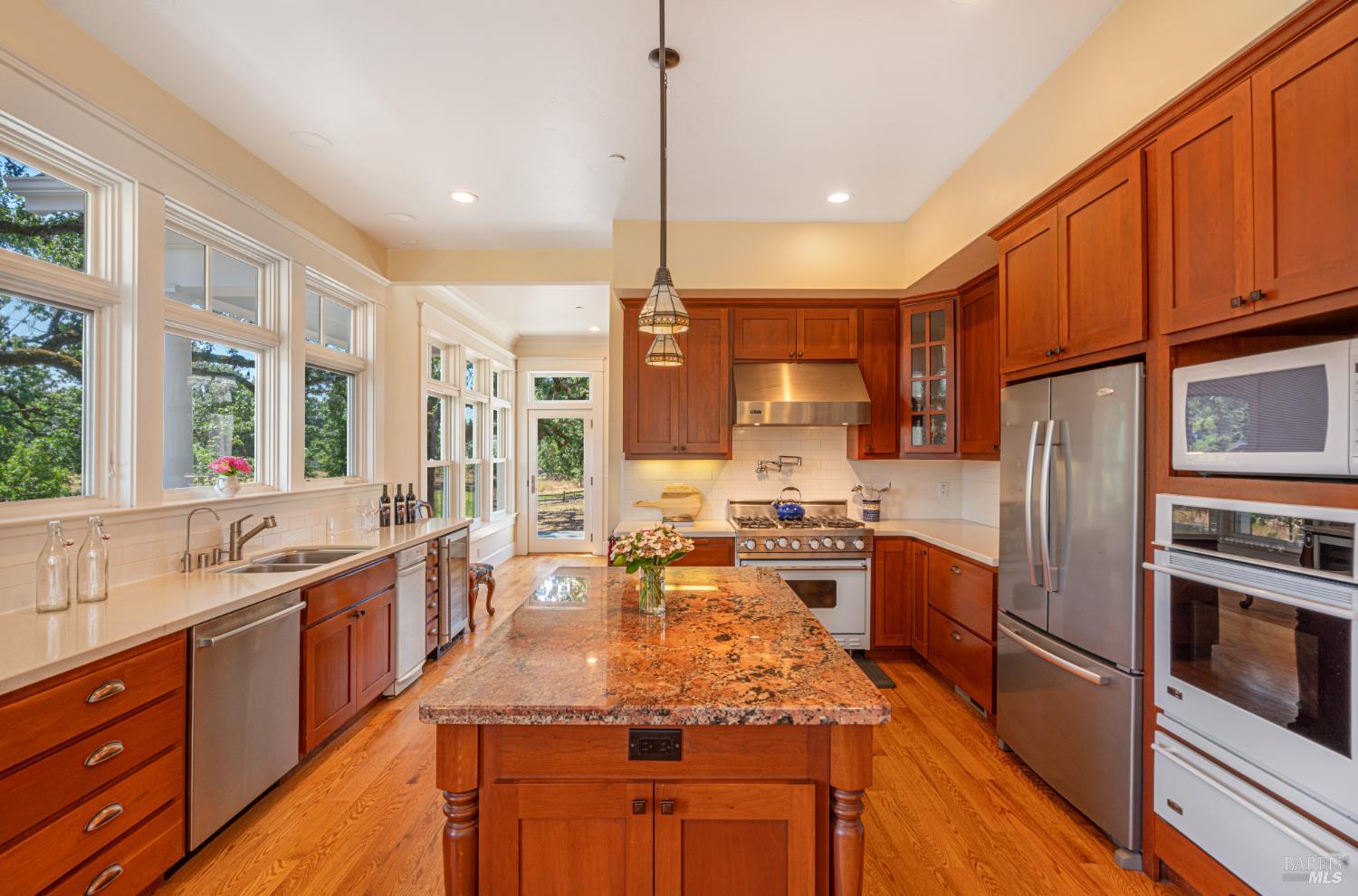 Detail Gallery Image 31 of 99 For 241 Royal Ct, Santa Rosa,  CA 95401 - 4 Beds | 4 Baths