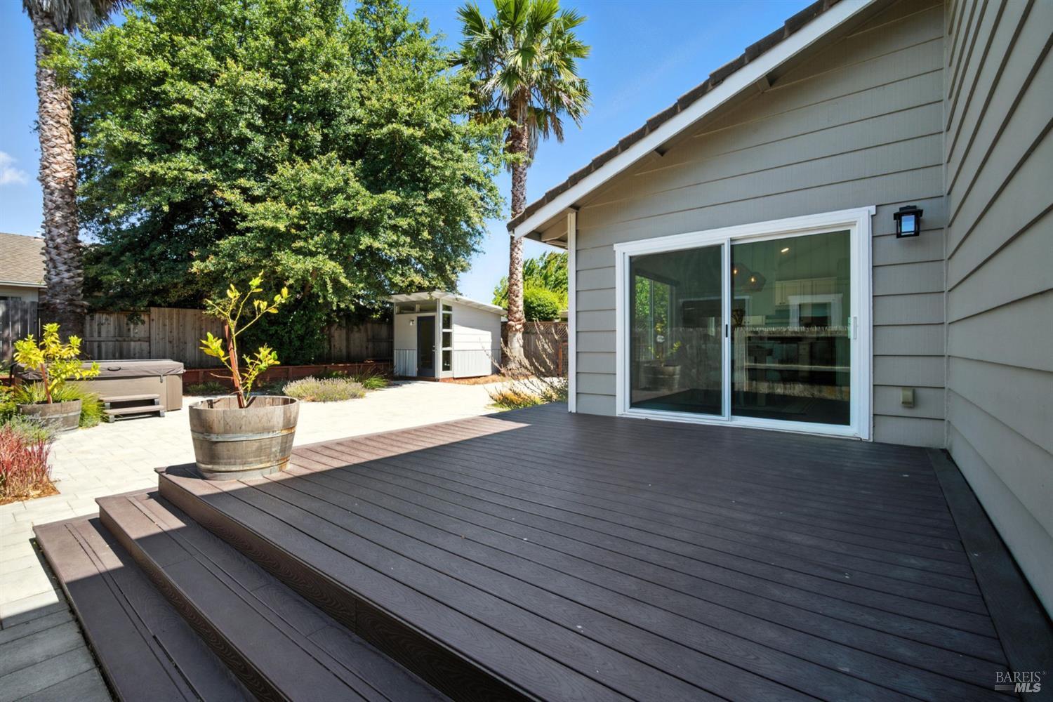 Detail Gallery Image 24 of 32 For 104 Banff Way, Petaluma,  CA 94954 - 4 Beds | 2/1 Baths