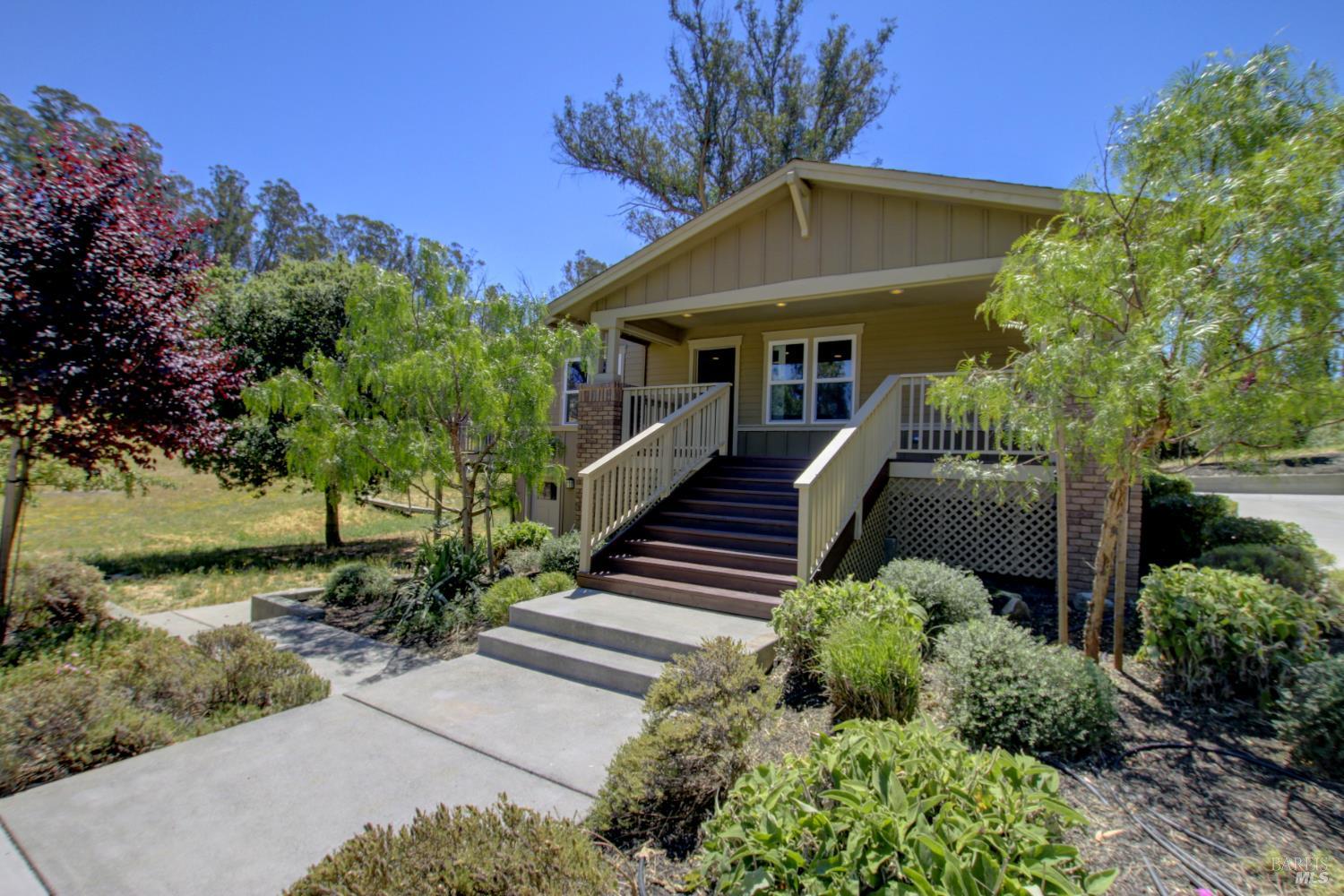 Detail Gallery Image 1 of 52 For 2891 I Street Ext Unkn #I,  Petaluma,  CA 94952 - 5 Beds | 3/1 Baths