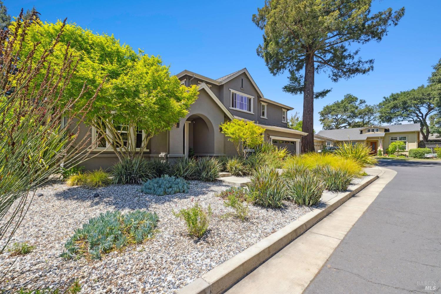 Detail Gallery Image 1 of 43 For 2108 W Lincoln Ave, Napa,  CA 94558 - 4 Beds | 3 Baths