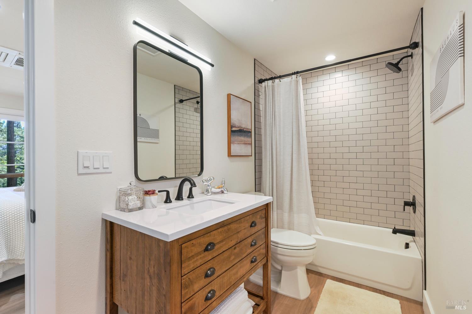 Detail Gallery Image 24 of 67 For 14150 Fern Rd, Guerneville,  CA 95446 - 3 Beds | 2/1 Baths