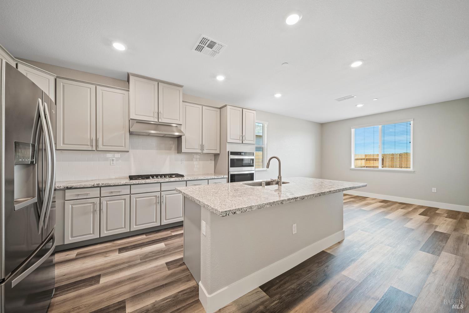 Detail Gallery Image 5 of 19 For 2175 Rustic Oak Ln, Rio Vista,  CA 94571 - 2 Beds | 2 Baths