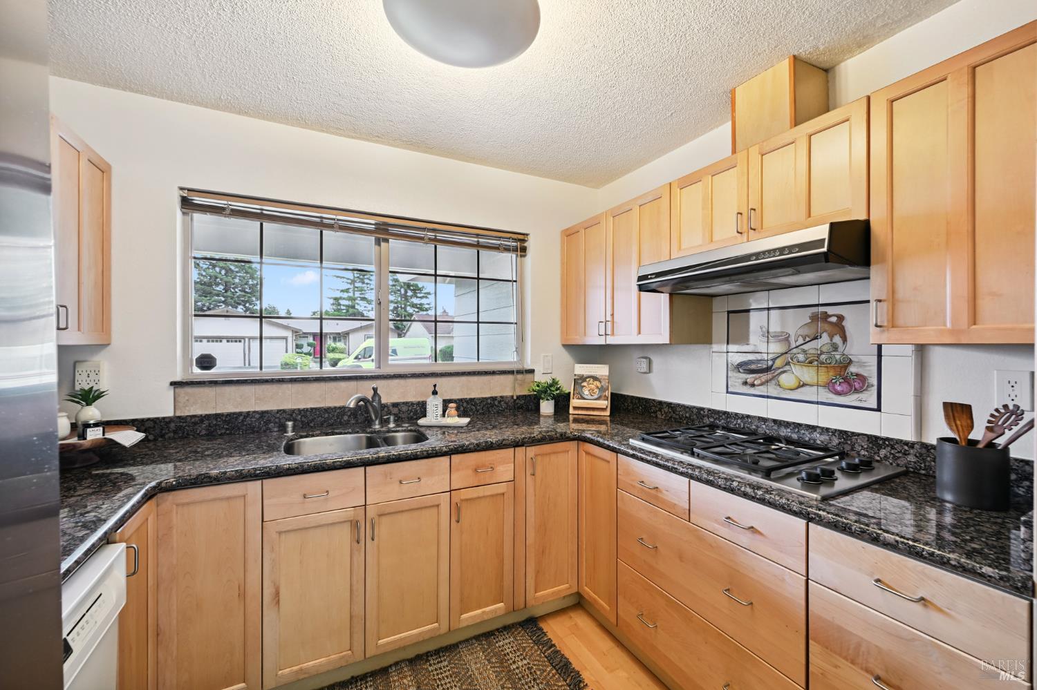 Detail Gallery Image 13 of 52 For 4777 Fairway Dr, Rohnert Park,  CA 94928 - 4 Beds | 2 Baths