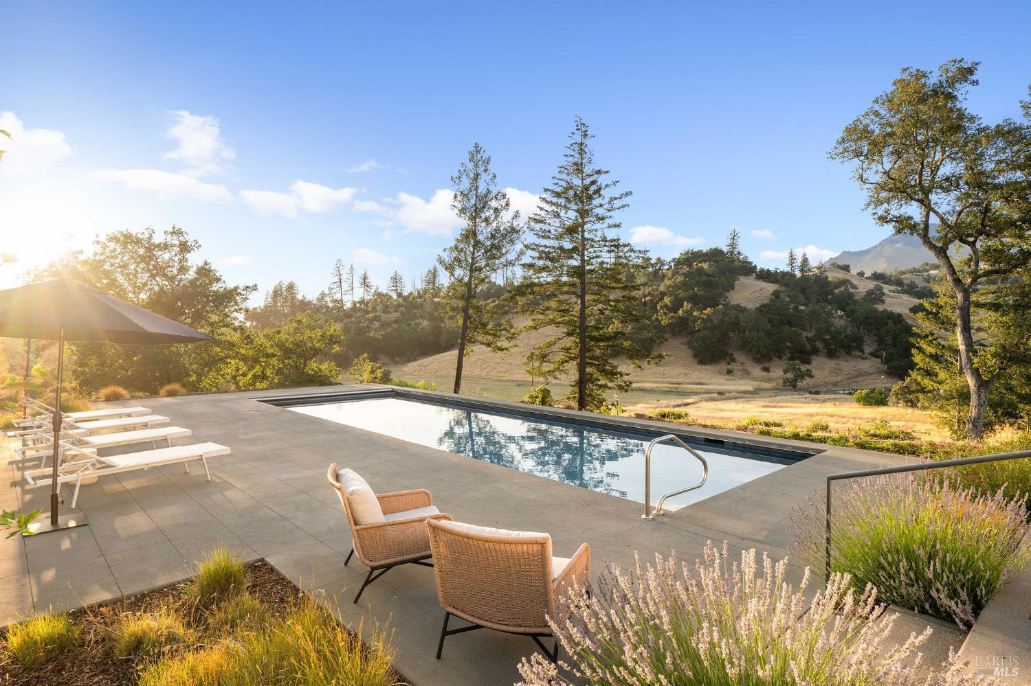 Detail Gallery Image 4 of 46 For 18907 State Highway 128 Unkn, Calistoga,  CA 94515 - 4 Beds | 3 Baths