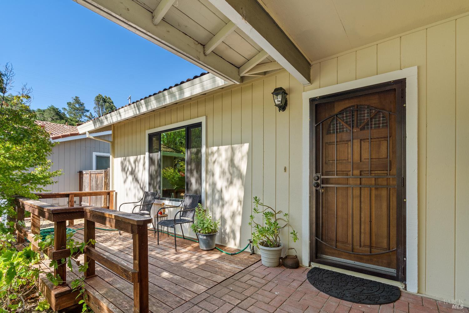 Detail Gallery Image 5 of 15 For 348 Almond Way, Healdsburg,  CA 95448 - 3 Beds | 2 Baths