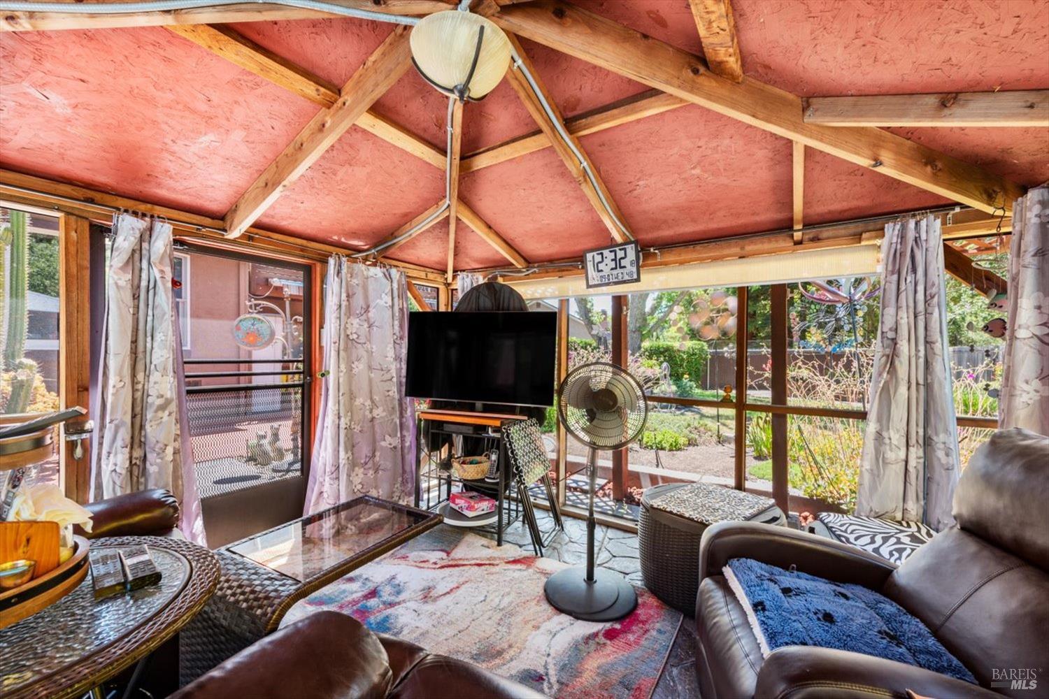 Detail Gallery Image 60 of 72 For 3451 Astoria Cir, Fairfield,  CA 94534 - 5 Beds | 3/1 Baths