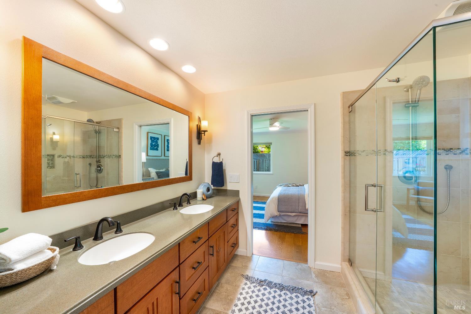 Detail Gallery Image 22 of 33 For 8819 Hood Mountain Cir, Santa Rosa,  CA 95409 - 2 Beds | 2 Baths