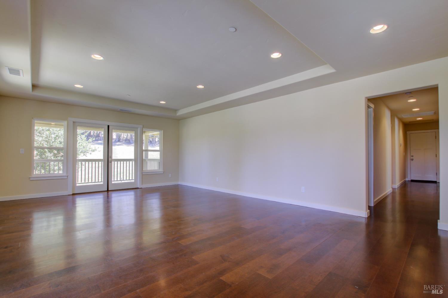 Detail Gallery Image 11 of 52 For 2891 I Street Ext Unkn #I,  Petaluma,  CA 94952 - 5 Beds | 3/1 Baths