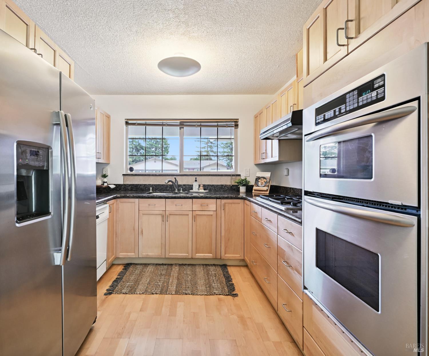 Detail Gallery Image 14 of 52 For 4777 Fairway Dr, Rohnert Park,  CA 94928 - 4 Beds | 2 Baths