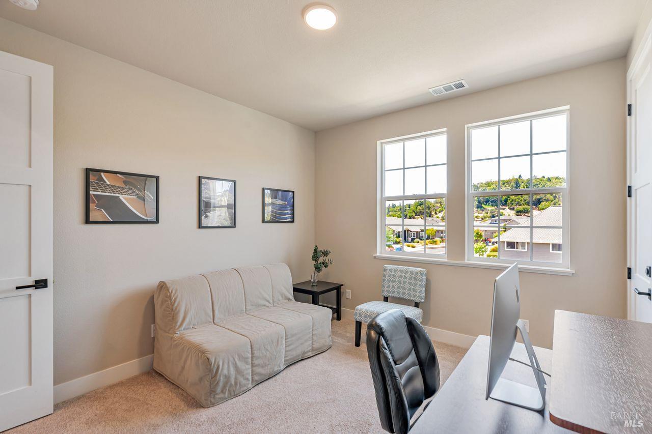 Detail Gallery Image 27 of 40 For 3566 Aaron Dr, Santa Rosa,  CA 95404 - 4 Beds | 3 Baths