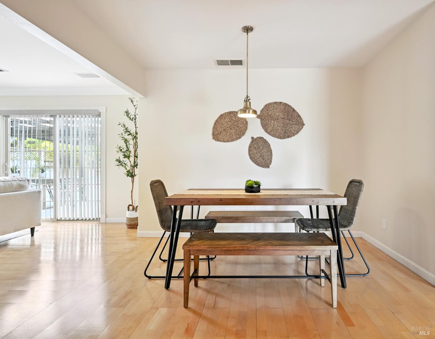 Detail Gallery Image 19 of 52 For 4777 Fairway Dr, Rohnert Park,  CA 94928 - 4 Beds | 2 Baths