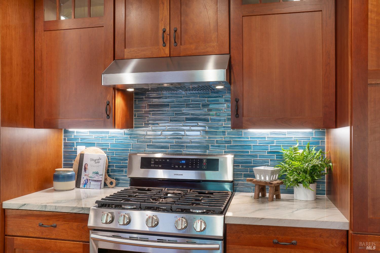 Detail Gallery Image 19 of 33 For 8819 Hood Mountain Cir, Santa Rosa,  CA 95409 - 2 Beds | 2 Baths