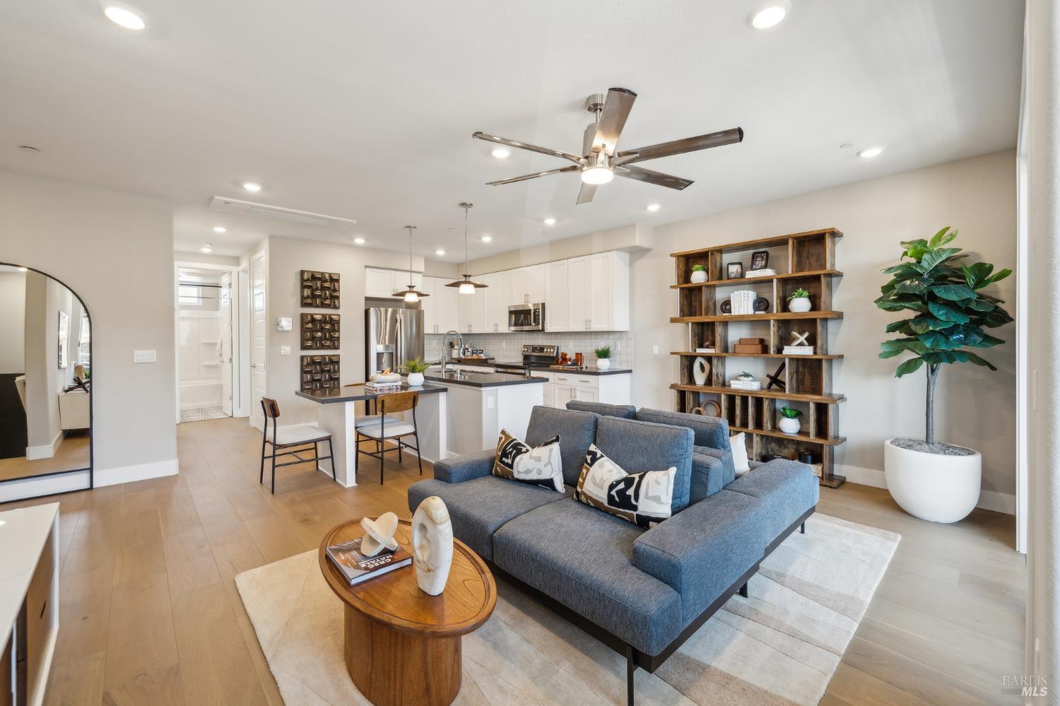 Detail Gallery Image 5 of 19 For 2906 Triad Pl, Livermore,  CA 94551 - 2 Beds | 2 Baths