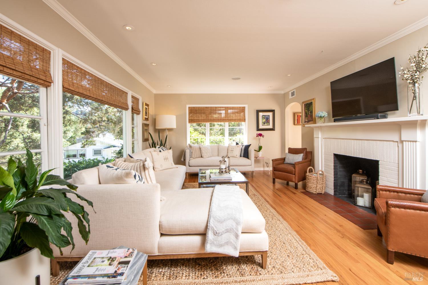 Detail Gallery Image 22 of 43 For 114 Tamal Vista Dr, San Rafael,  CA 94901 - 3 Beds | 2 Baths