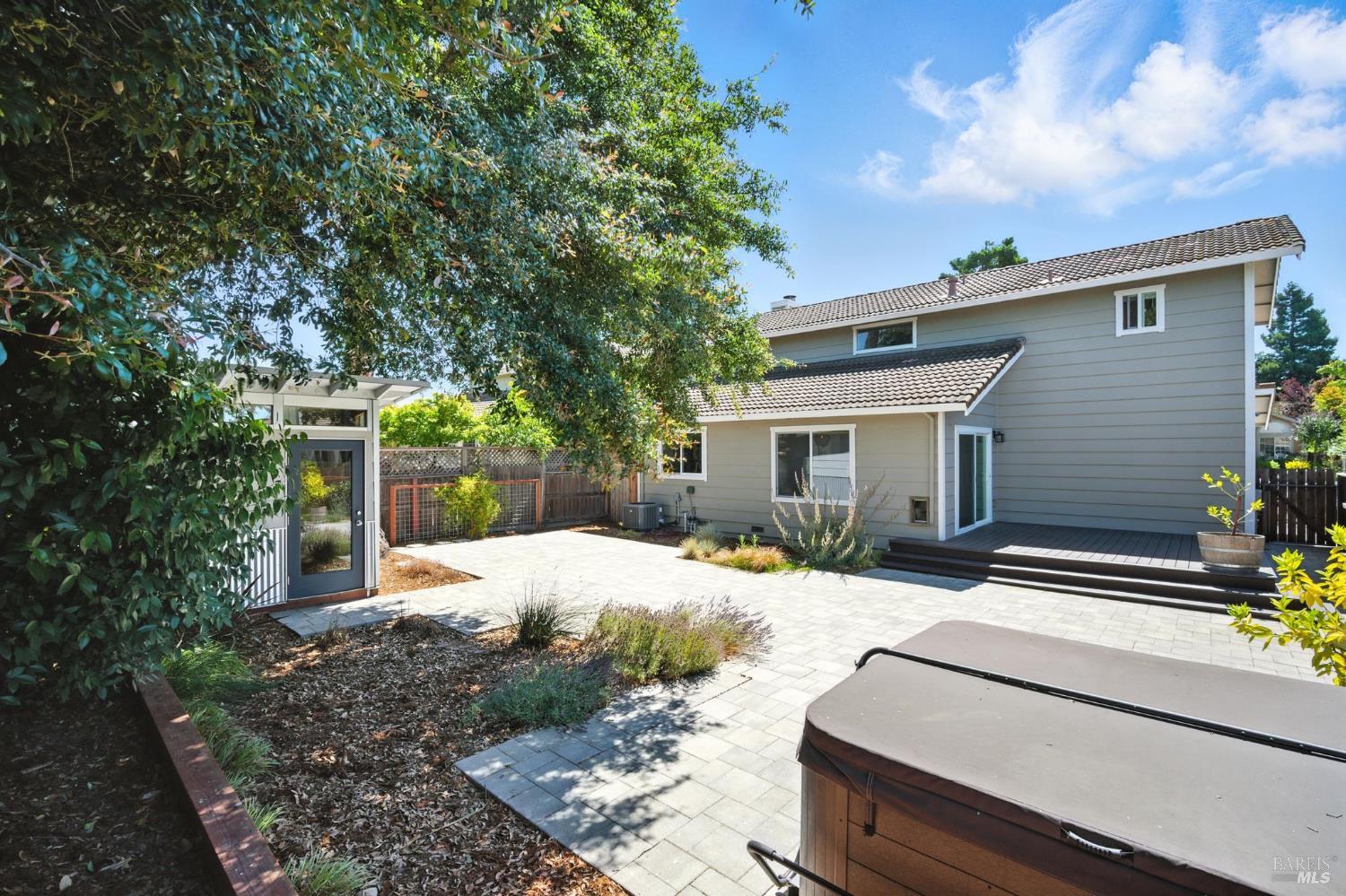Detail Gallery Image 26 of 32 For 104 Banff Way, Petaluma,  CA 94954 - 4 Beds | 2/1 Baths
