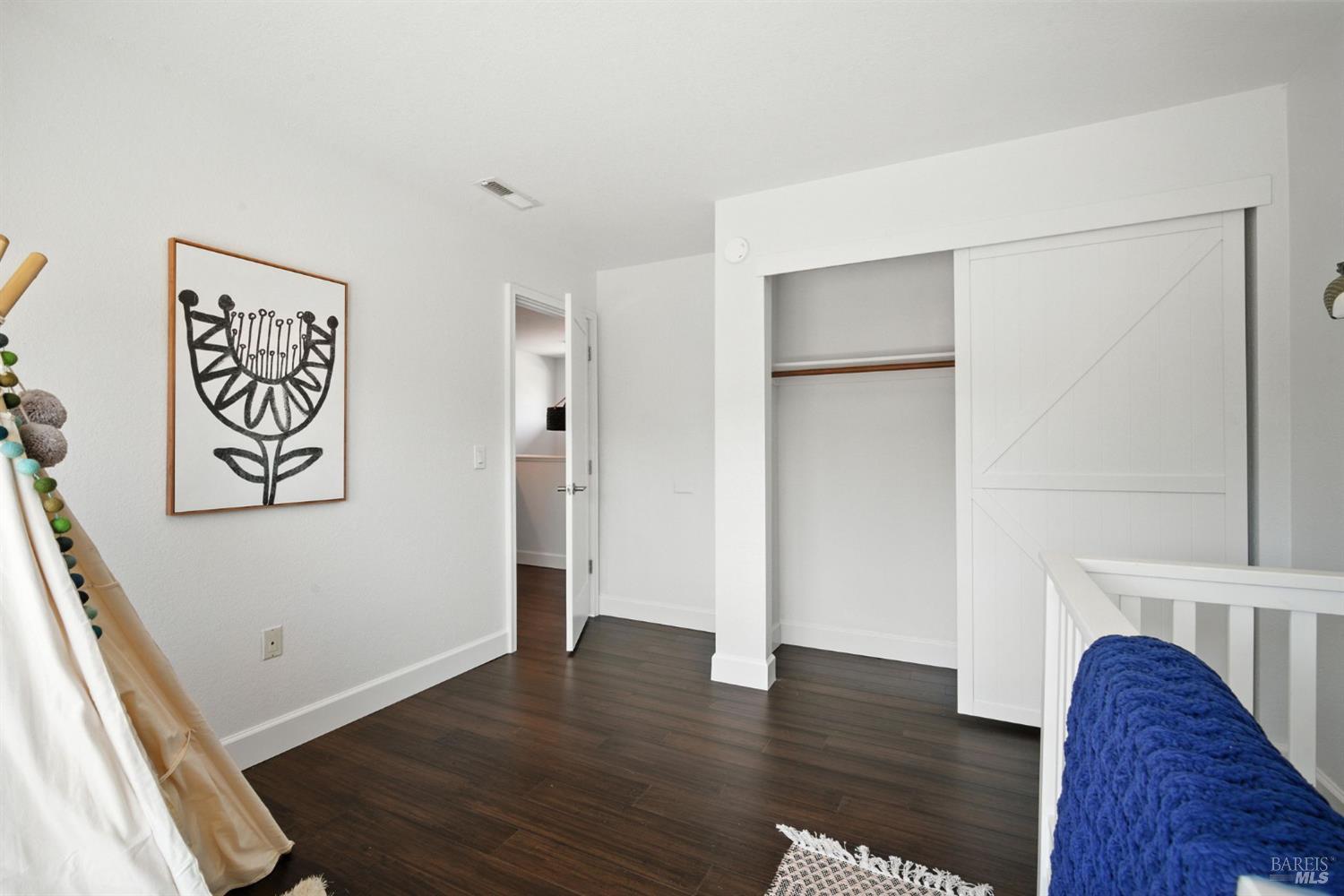 Detail Gallery Image 16 of 32 For 104 Banff Way, Petaluma,  CA 94954 - 4 Beds | 2/1 Baths