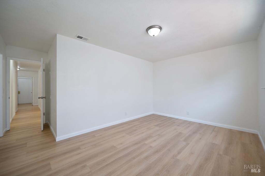 Detail Gallery Image 17 of 52 For 1109 Sanderling Dr, Fairfield,  CA 94533 - 4 Beds | 2 Baths