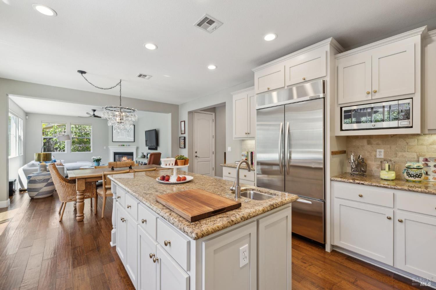 Detail Gallery Image 15 of 43 For 2108 W Lincoln Ave, Napa,  CA 94558 - 4 Beds | 3 Baths