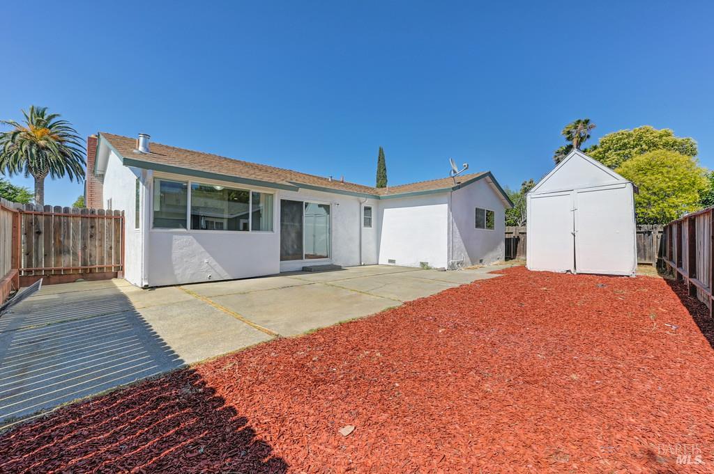 Detail Gallery Image 11 of 52 For 1109 Sanderling Dr, Fairfield,  CA 94533 - 4 Beds | 2 Baths