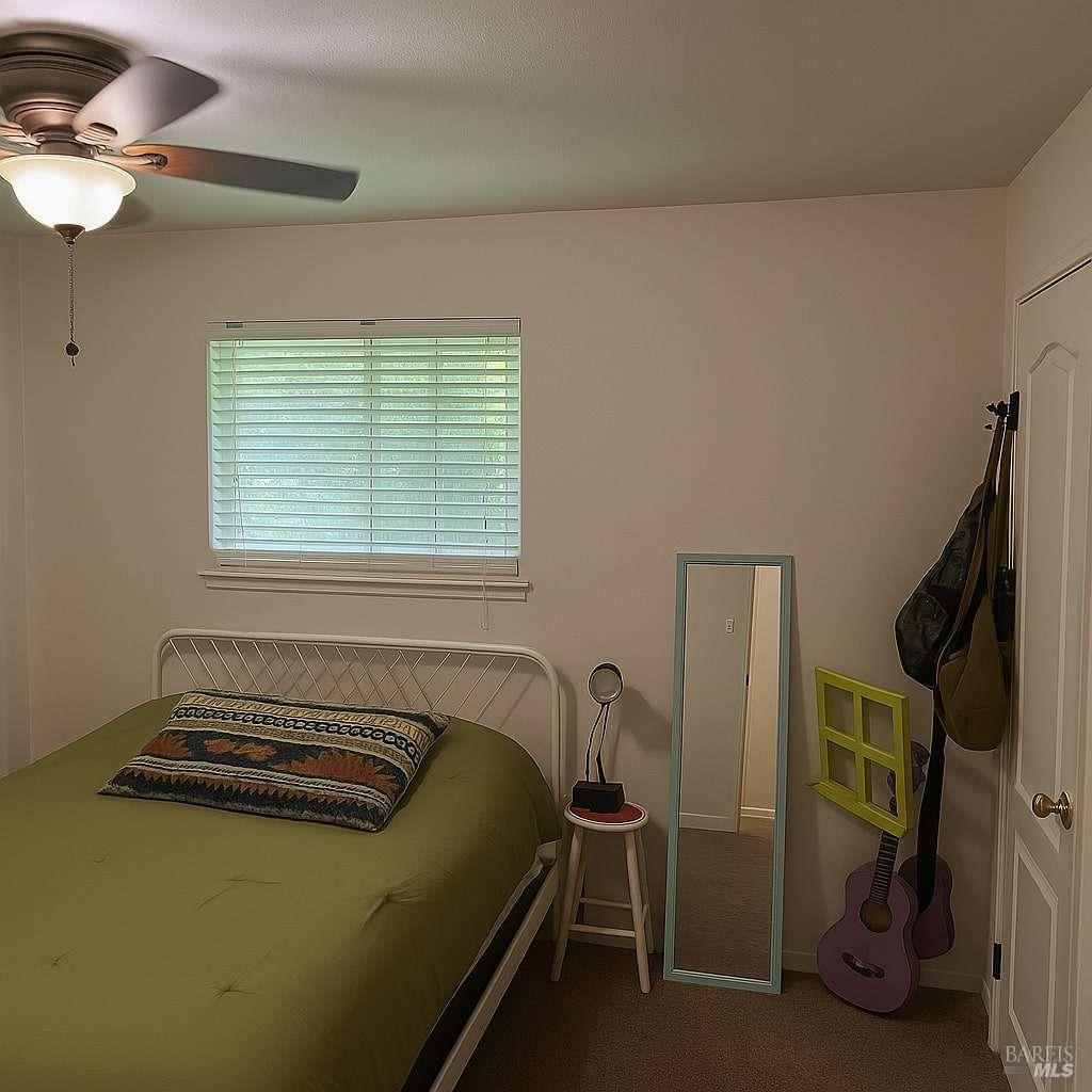 Detail Gallery Image 4 of 18 For 741 W D St, Dixon,  CA 95620 - 3 Beds | 2 Baths