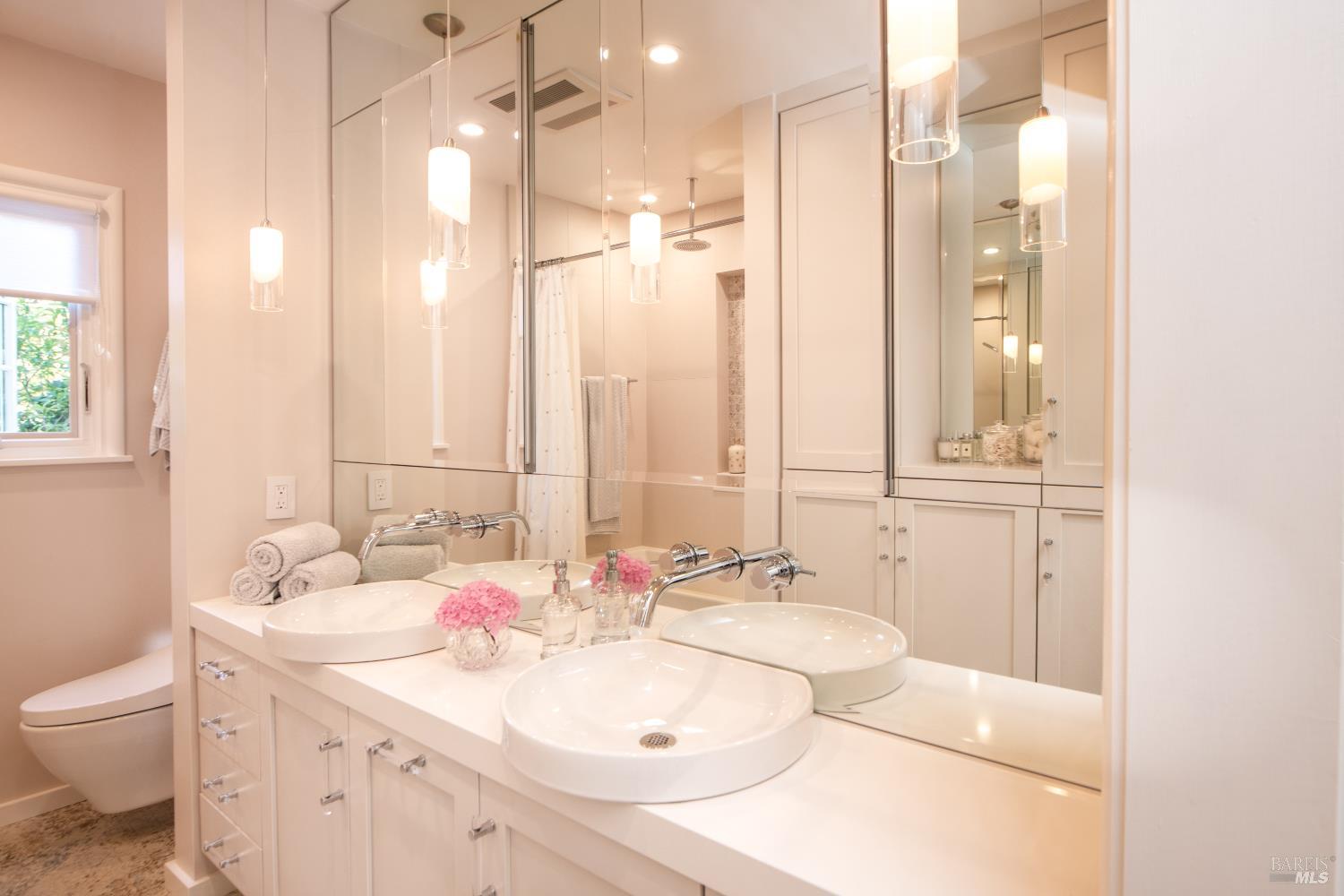 Detail Gallery Image 26 of 43 For 114 Tamal Vista Dr, San Rafael,  CA 94901 - 3 Beds | 2 Baths