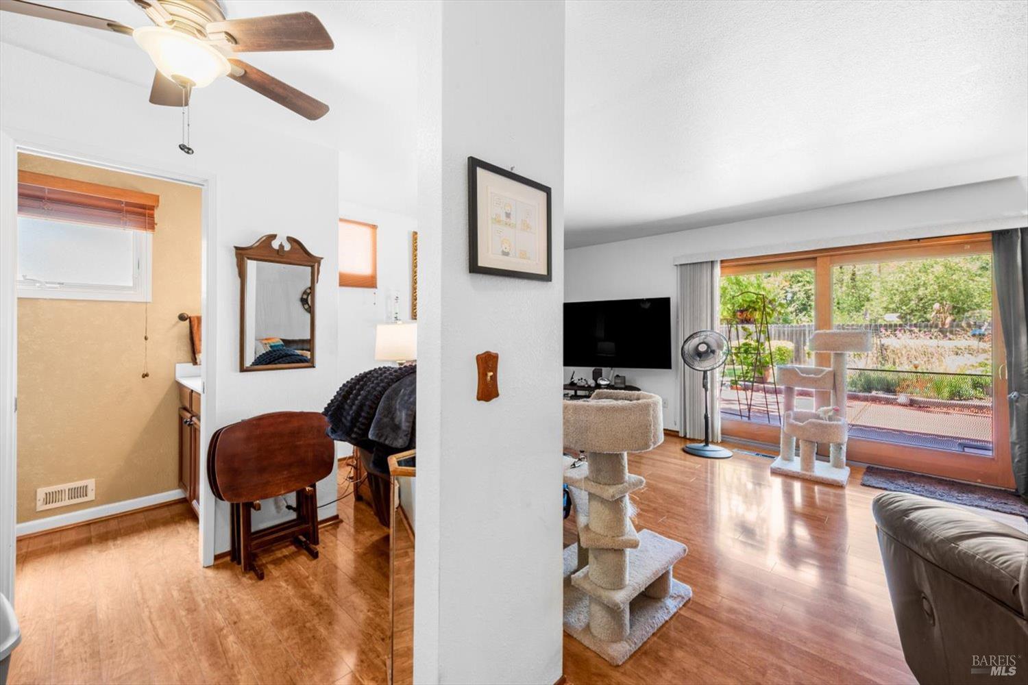 Detail Gallery Image 14 of 72 For 3451 Astoria Cir, Fairfield,  CA 94534 - 5 Beds | 3/1 Baths