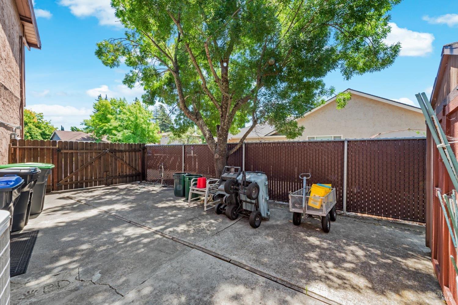 Detail Gallery Image 50 of 72 For 3451 Astoria Cir, Fairfield,  CA 94534 - 5 Beds | 3/1 Baths