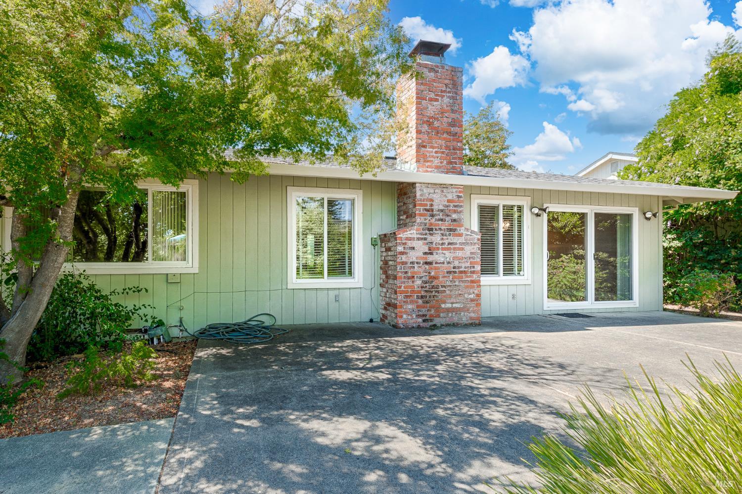 Detail Gallery Image 47 of 52 For 160 Oak Shadow Dr, Santa Rosa,  CA 95409 - 3 Beds | 2 Baths