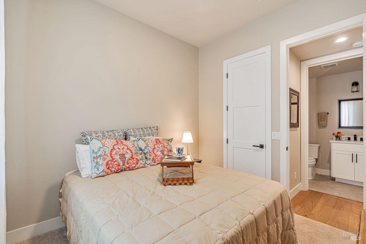 Detail Gallery Image 17 of 40 For 3566 Aaron Dr, Santa Rosa,  CA 95404 - 4 Beds | 3 Baths