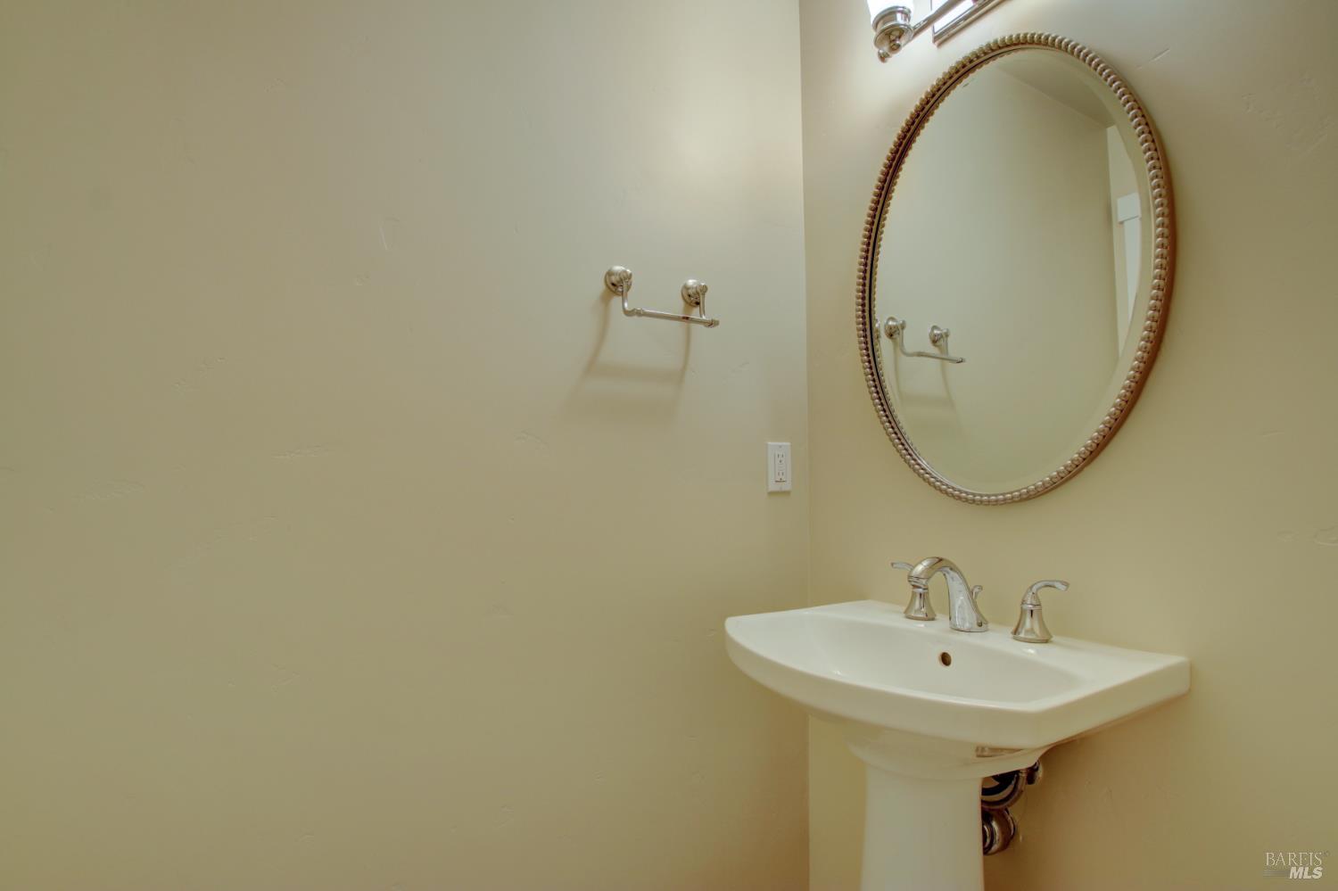 Detail Gallery Image 20 of 52 For 2891 I Street Ext Unkn #I,  Petaluma,  CA 94952 - 5 Beds | 3/1 Baths