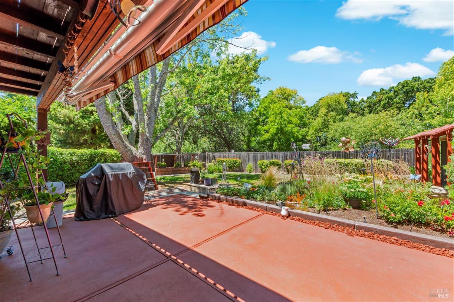 Detail Gallery Image 55 of 72 For 3451 Astoria Cir, Fairfield,  CA 94534 - 5 Beds | 3/1 Baths
