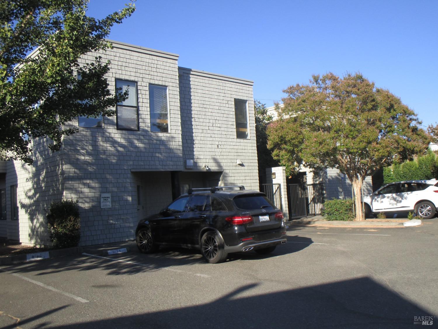 Detail Gallery Image 2 of 4 For 822 College Ave #D,  Santa Rosa,  CA 95404 - – Beds | – Baths