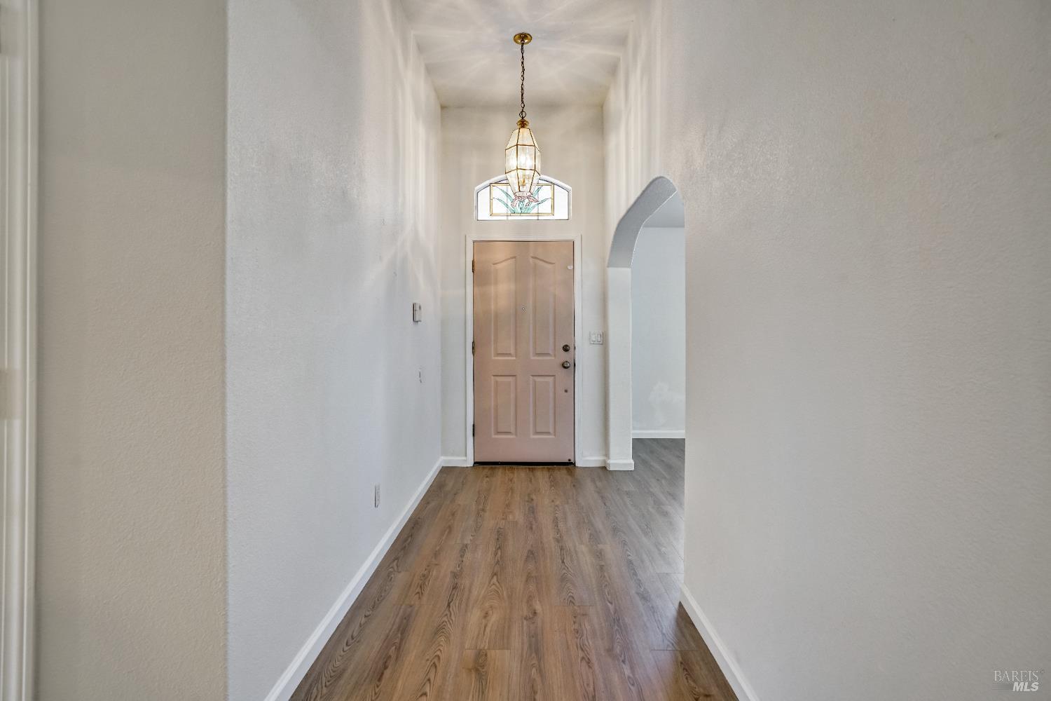 Detail Gallery Image 6 of 43 For 2139 Garnet Cir, Vallejo,  CA 94591 - 4 Beds | 2 Baths