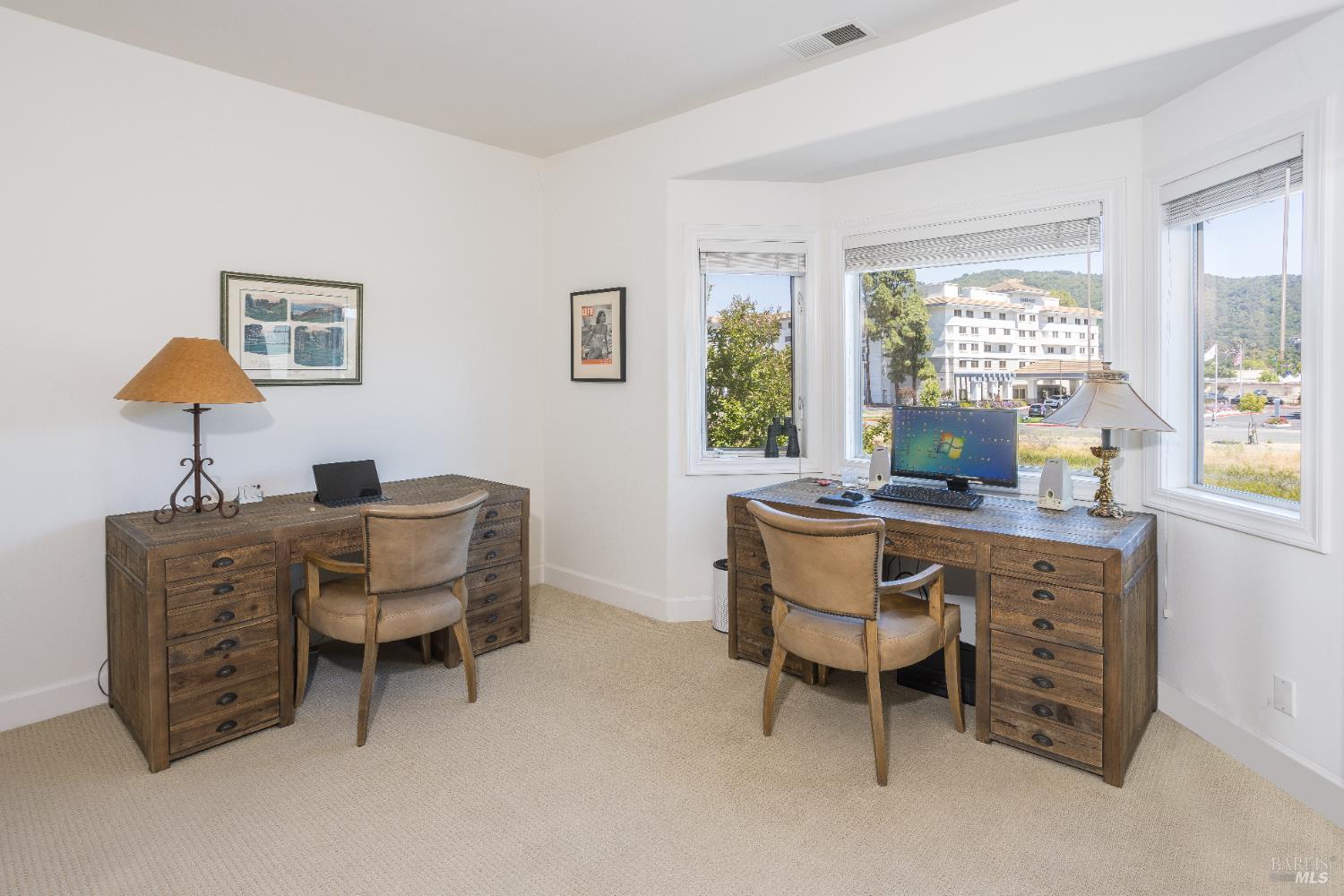 Detail Gallery Image 14 of 19 For 119 Gable Ct, San Rafael,  CA 94903 - 3 Beds | 2/1 Baths