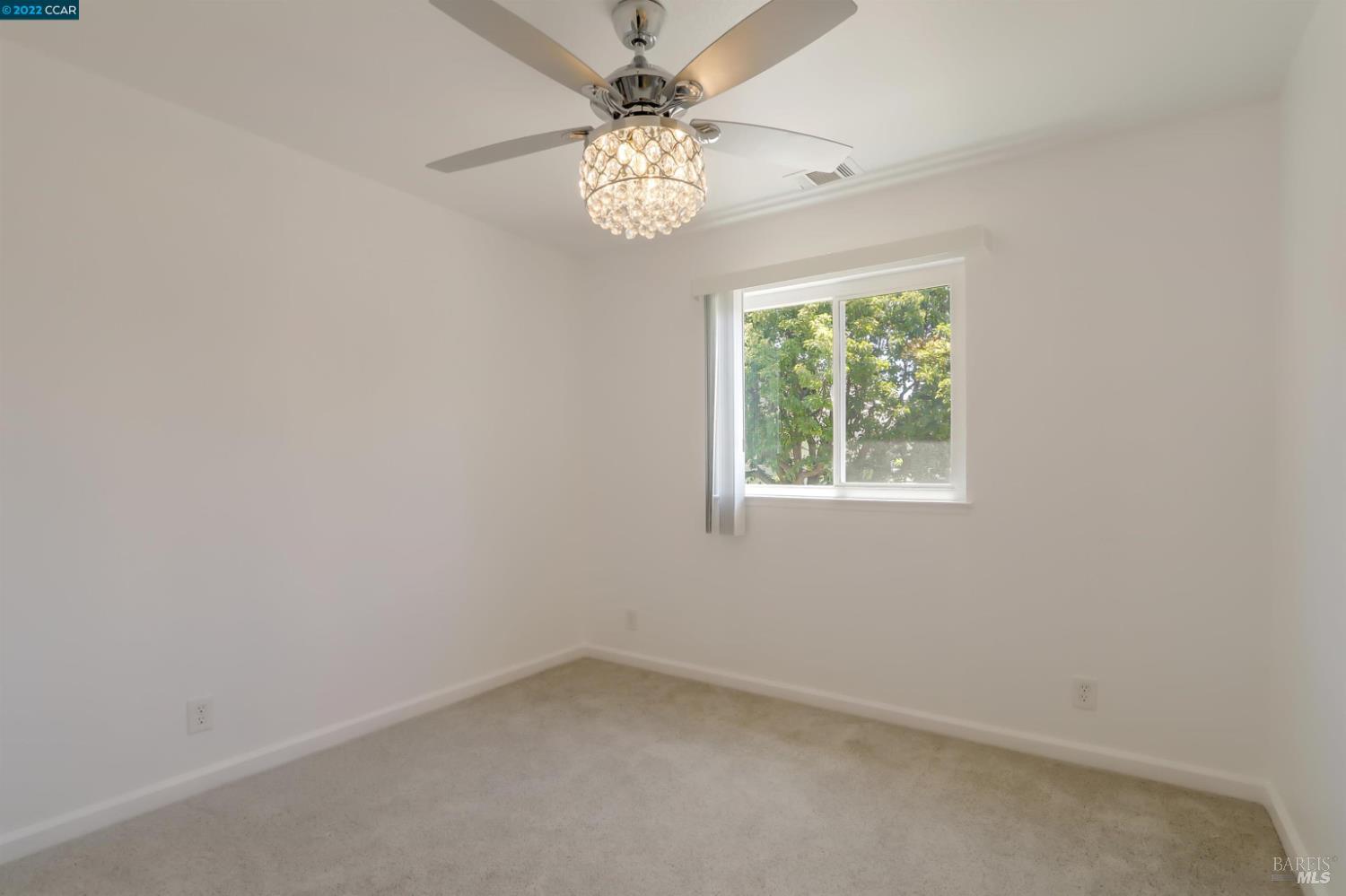 Detail Gallery Image 20 of 39 For 28 Shoal Dr, Vallejo,  CA 94591 - 3 Beds | 2/1 Baths