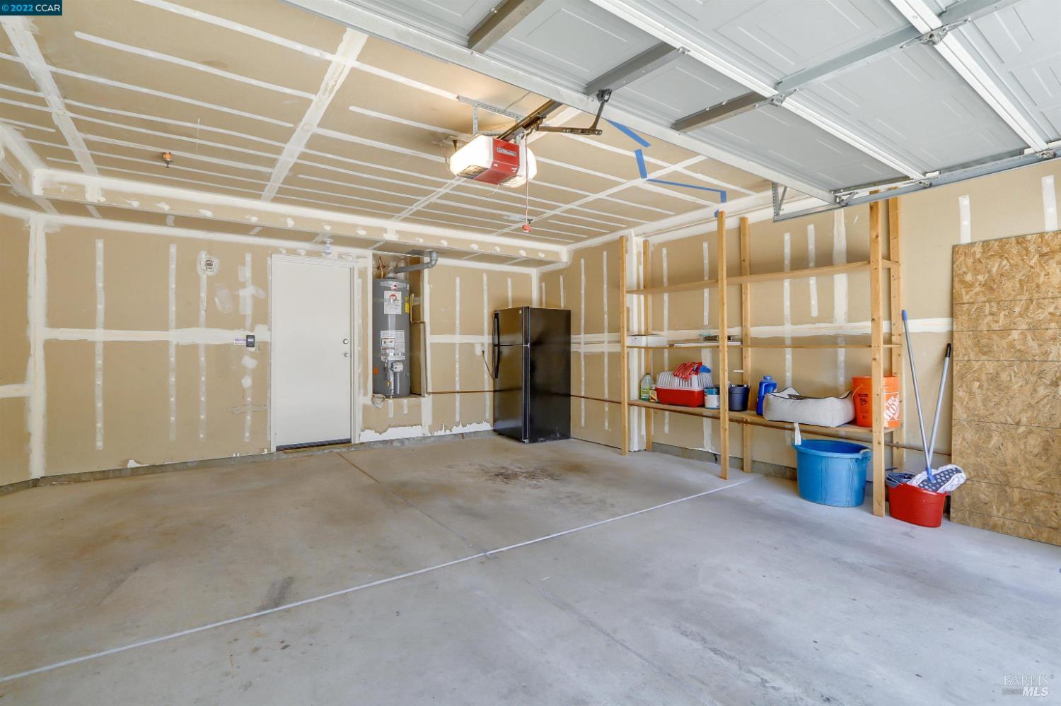 Detail Gallery Image 34 of 39 For 28 Shoal Dr, Vallejo,  CA 94591 - 3 Beds | 2/1 Baths