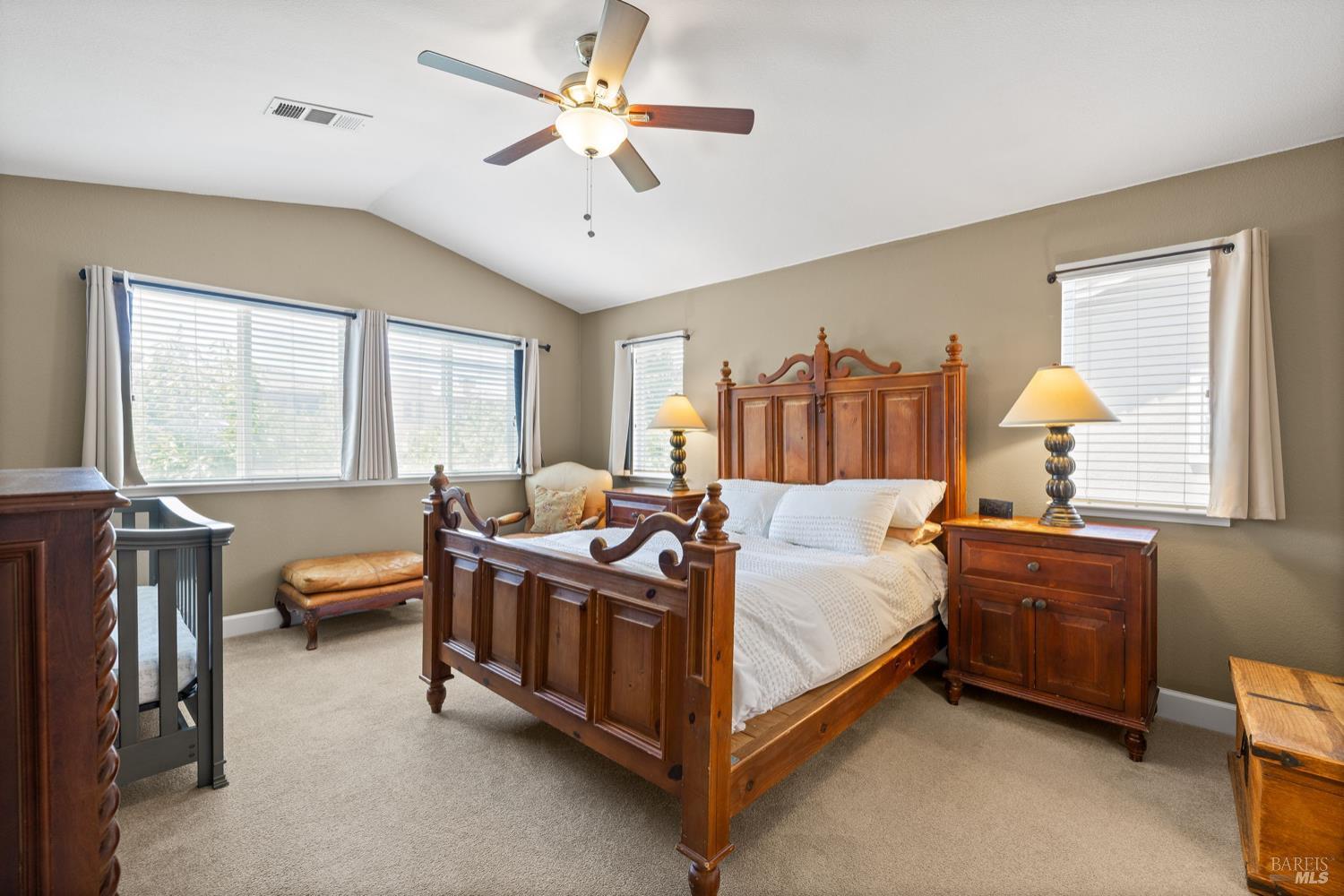 Detail Gallery Image 14 of 27 For 426 Tilden Cir, Vacaville,  CA 95688 - 4 Beds | 2/1 Baths