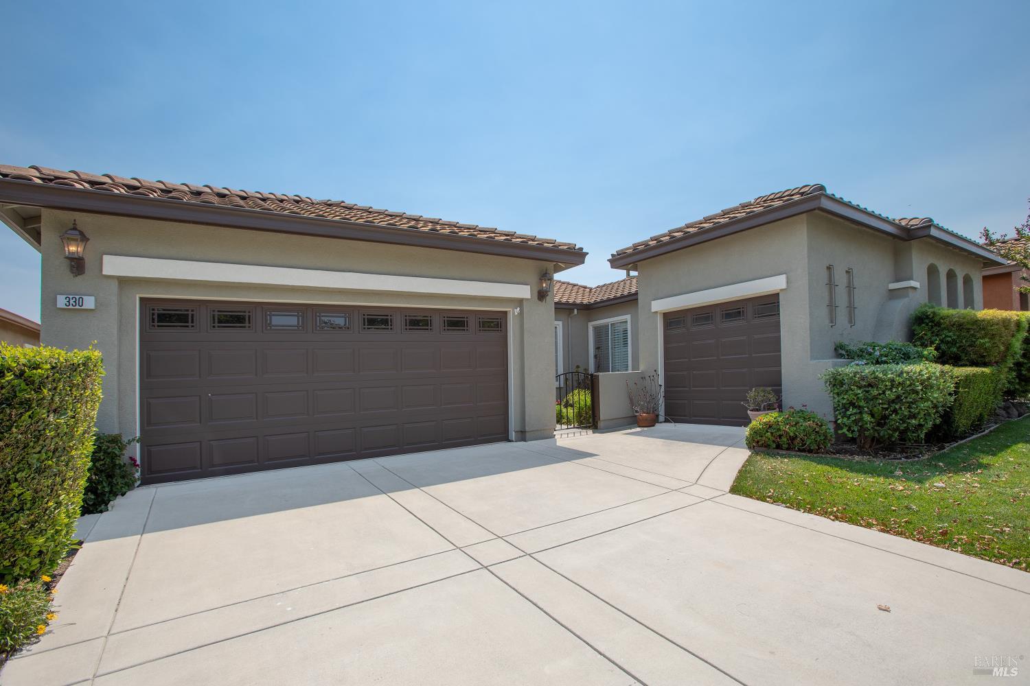 Detail Gallery Image 4 of 50 For 330 Crystal Downs Dr, Rio Vista,  CA 94571 - 3 Beds | 3/1 Baths