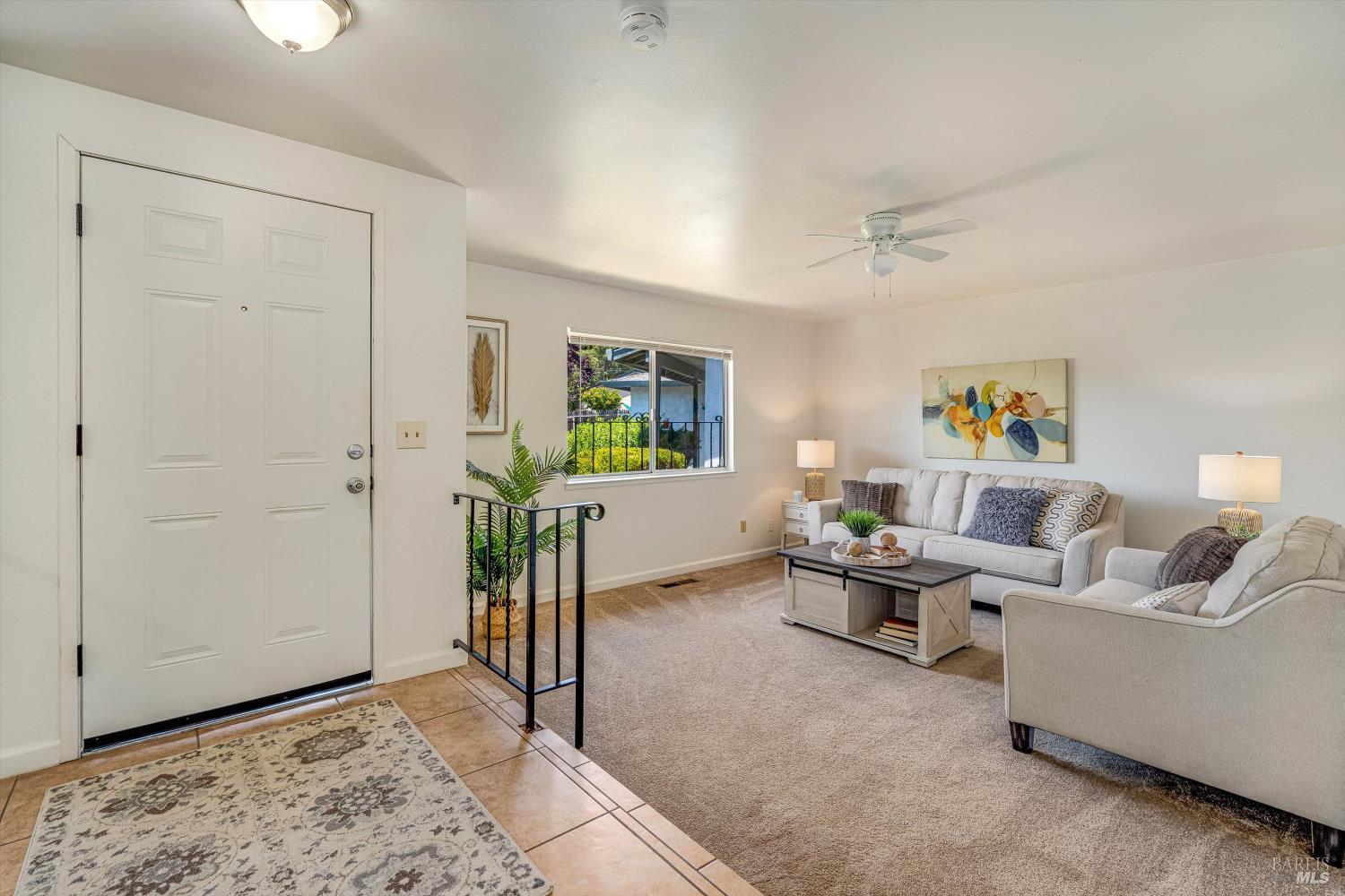 Detail Gallery Image 5 of 57 For 207 May Ct, Sebastopol,  CA 95472 - 4 Beds | 2 Baths