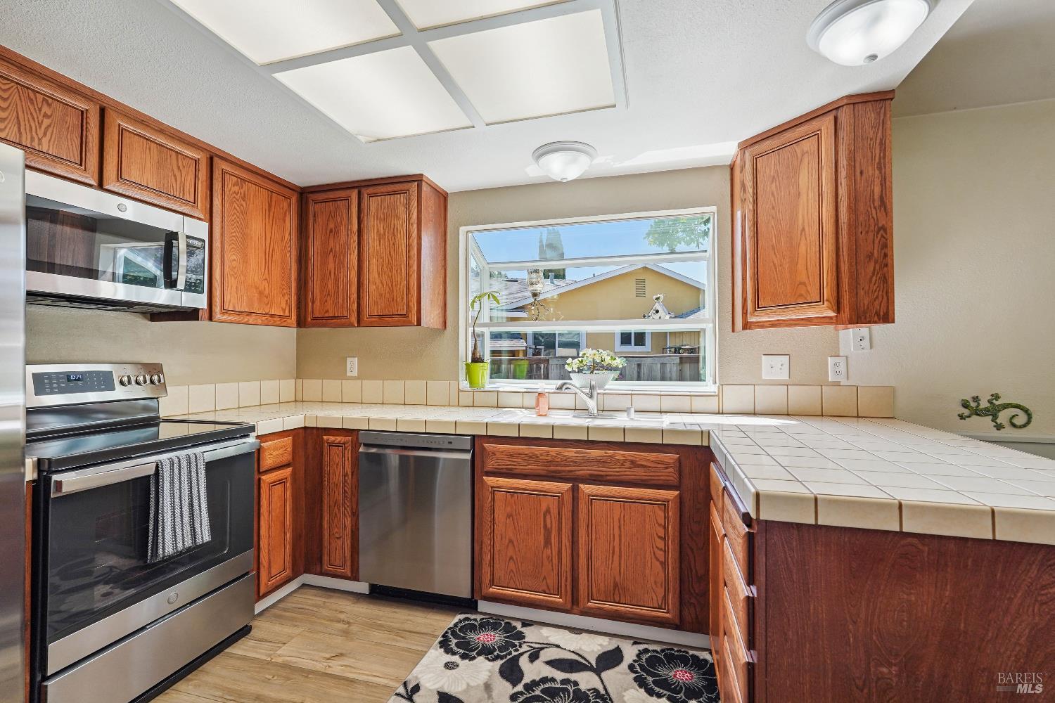 Detail Gallery Image 13 of 57 For 5136 Carriage Ct, Fairfield,  CA 94534 - 3 Beds | 2 Baths