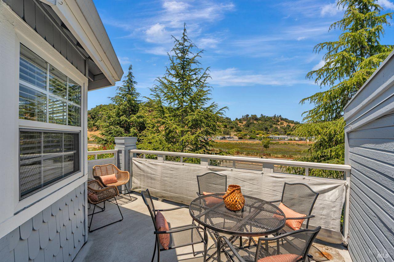 Detail Gallery Image 26 of 44 For 45 Mariners Cir, San Rafael,  CA 94903 - 3 Beds | 2 Baths