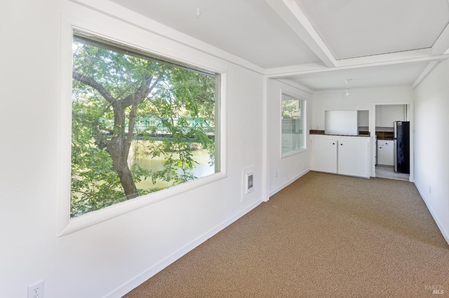 Detail Gallery Image 30 of 50 For 11150 Sir Francis Drake Blvd, Point Reyes Station,  CA 94956 - 3 Beds | 4/1 Baths
