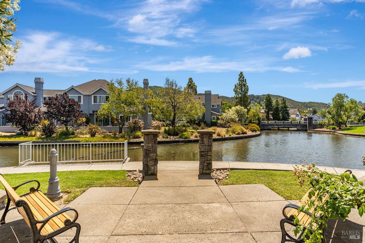 Detail Gallery Image 30 of 44 For 45 Mariners Cir, San Rafael,  CA 94903 - 3 Beds | 2 Baths